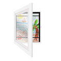Picture Frame with Magnetic Closure