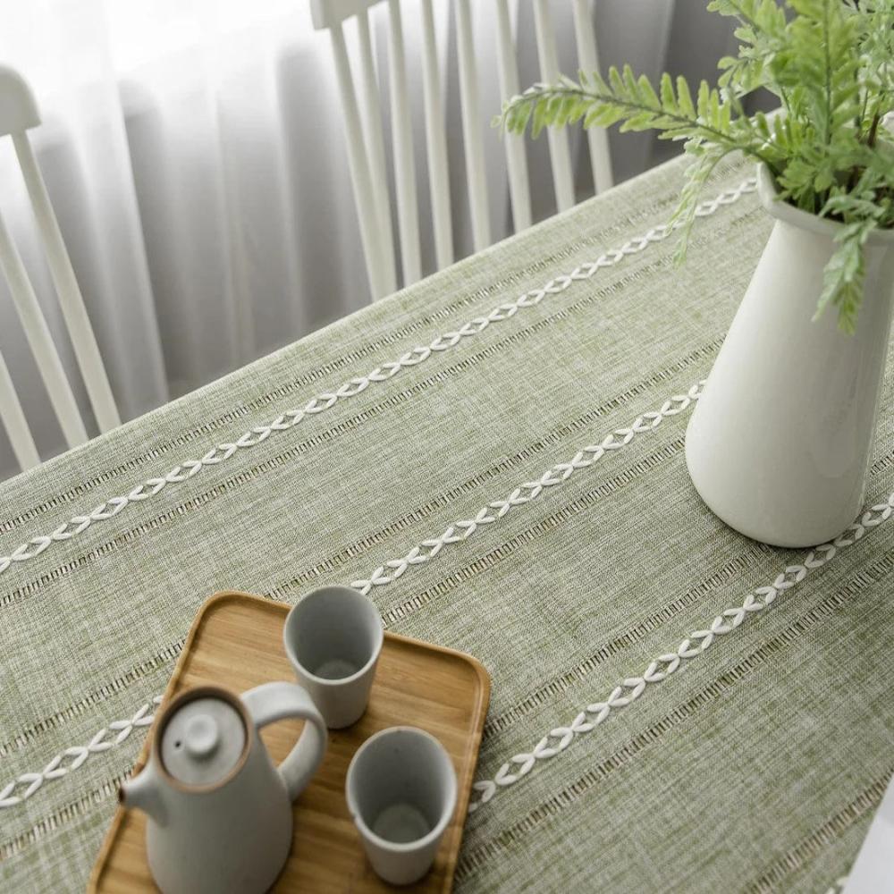 Dining Tablecloth | Cotton-Linen Blend & Machine-Washable