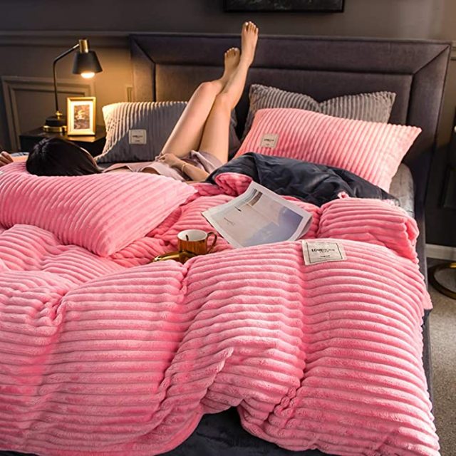Duvet Cover Set | Soft Velvet & Warm | 3-Piece Set