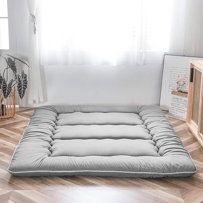Japanese Floor Mattress | Quilted & Foldable | 3–4 Inches Thick