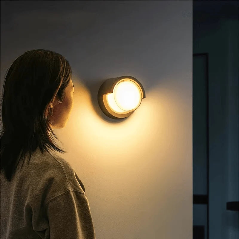 Outdoor LED Wall Light | Warm White & IP65 Weather-Resistant