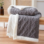 Throw Blanket | Reversible Plush Sherpa | 99 x 150 cm
